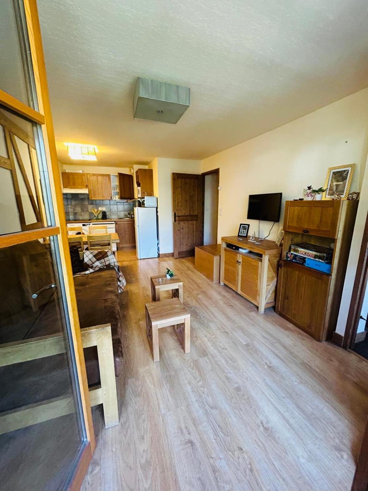 Appartements Avec Piscine Interieure Sauna Parking Etage 1 Au Centre Du Village Dans Residence Cami Real Saint-Lary-Soulan Exteriör bild