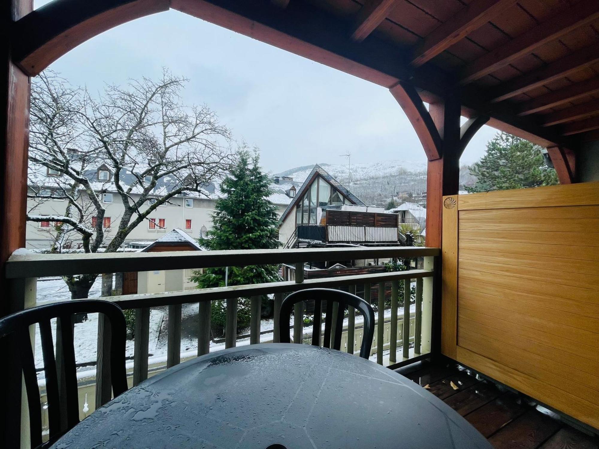 Appartements Avec Piscine Interieure Sauna Parking Etage 1 Au Centre Du Village Dans Residence Cami Real Saint-Lary-Soulan Exteriör bild